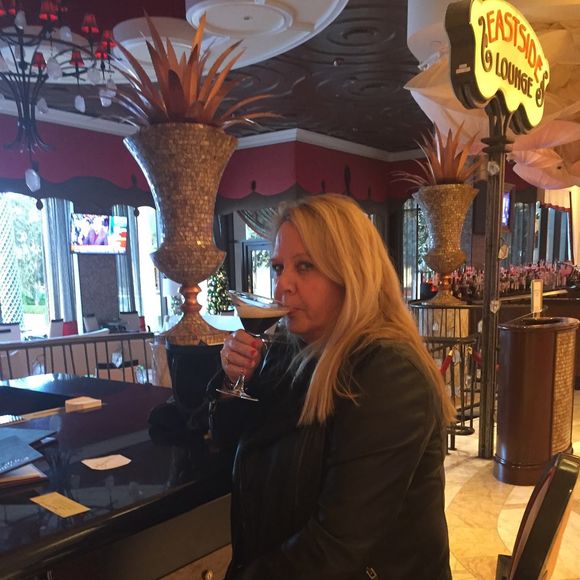 Meet your Posher, Laurie - Picture 2 of 5